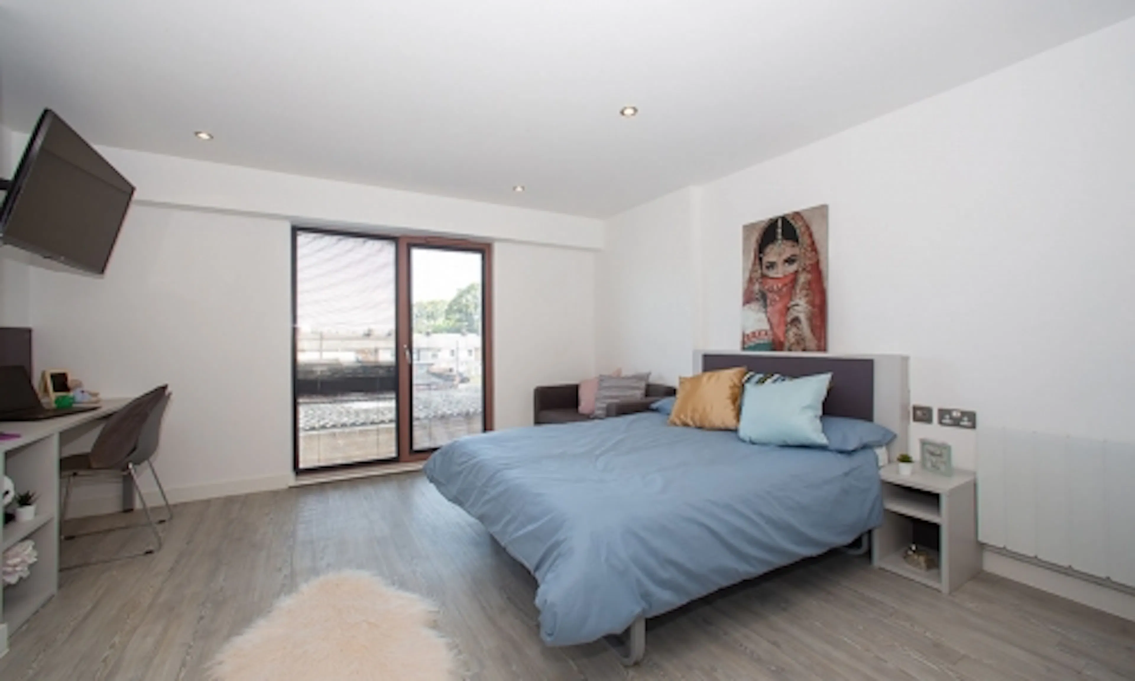 ROOM ROOM 2