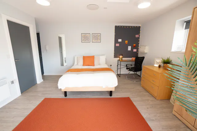 Gold Studio room image 2