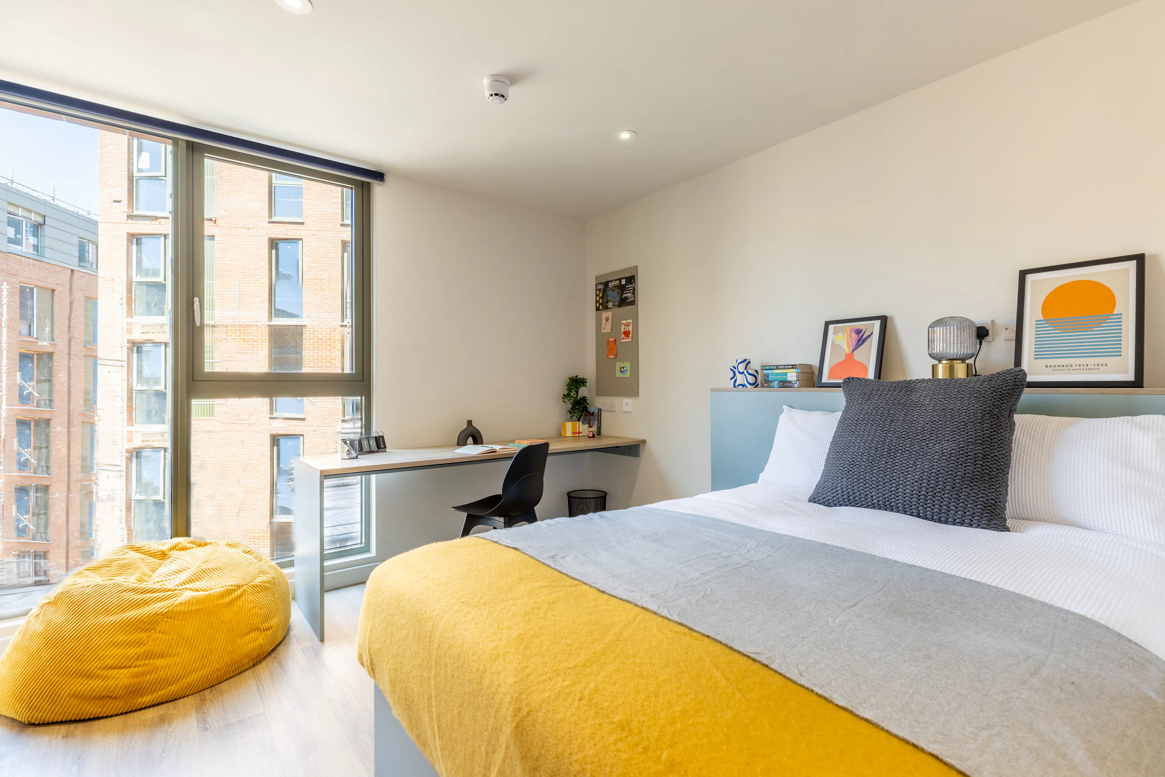 Gold Studio ROOM 1