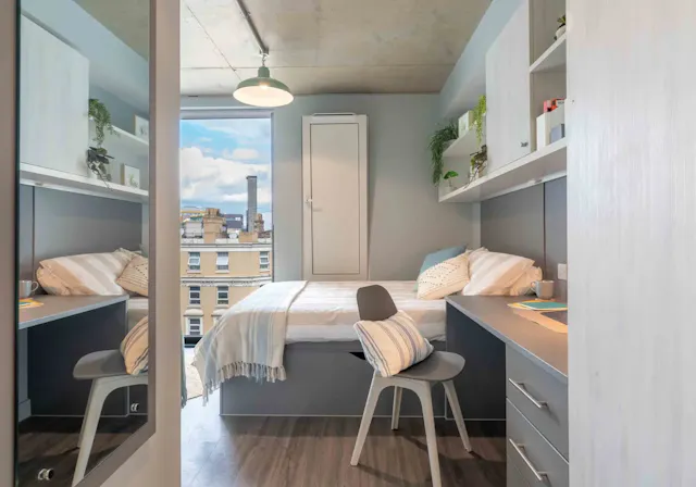 Gold Studio Deluxe room image 2