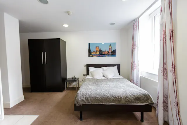 Gold Studio room image 1