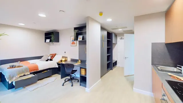 Gold Studio room image 1