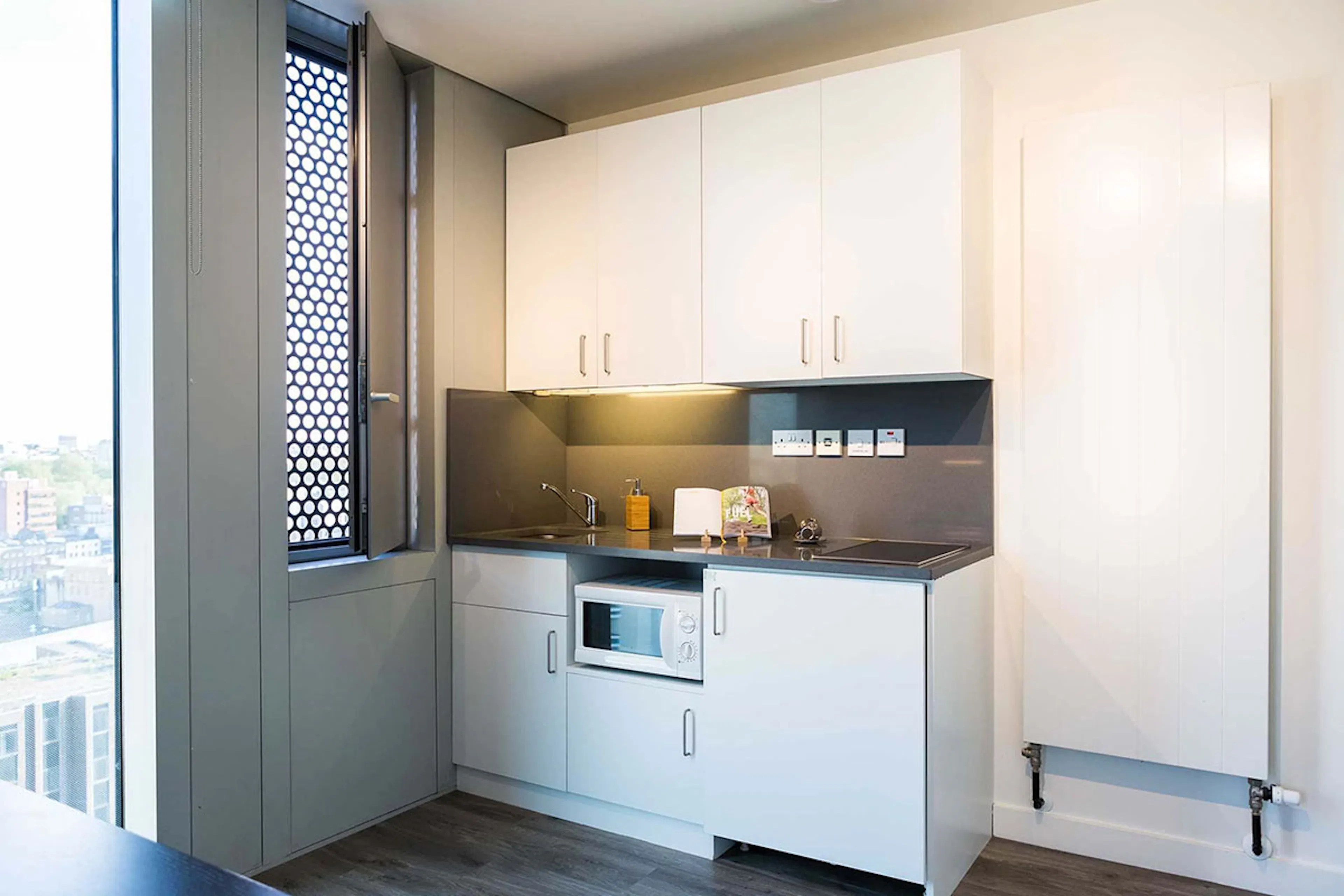 Gold Studio Upper level KITCHEN 3