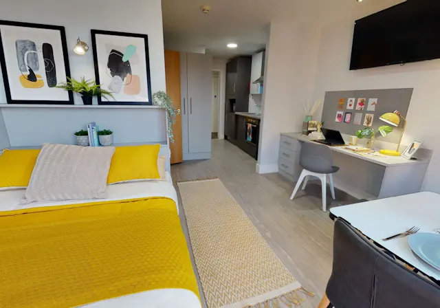 Gold Studio room image 2