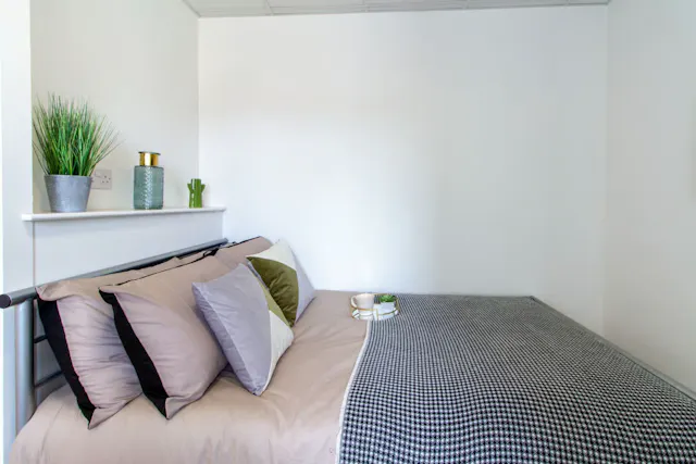 Gold Studio room image 2