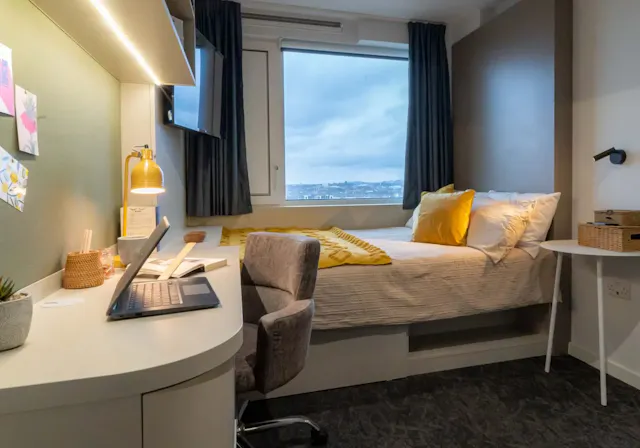 Gold Studio room image 1