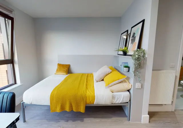 Gold Studio room image 1