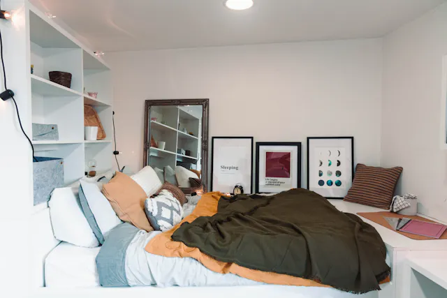 Gold Studio room image 2