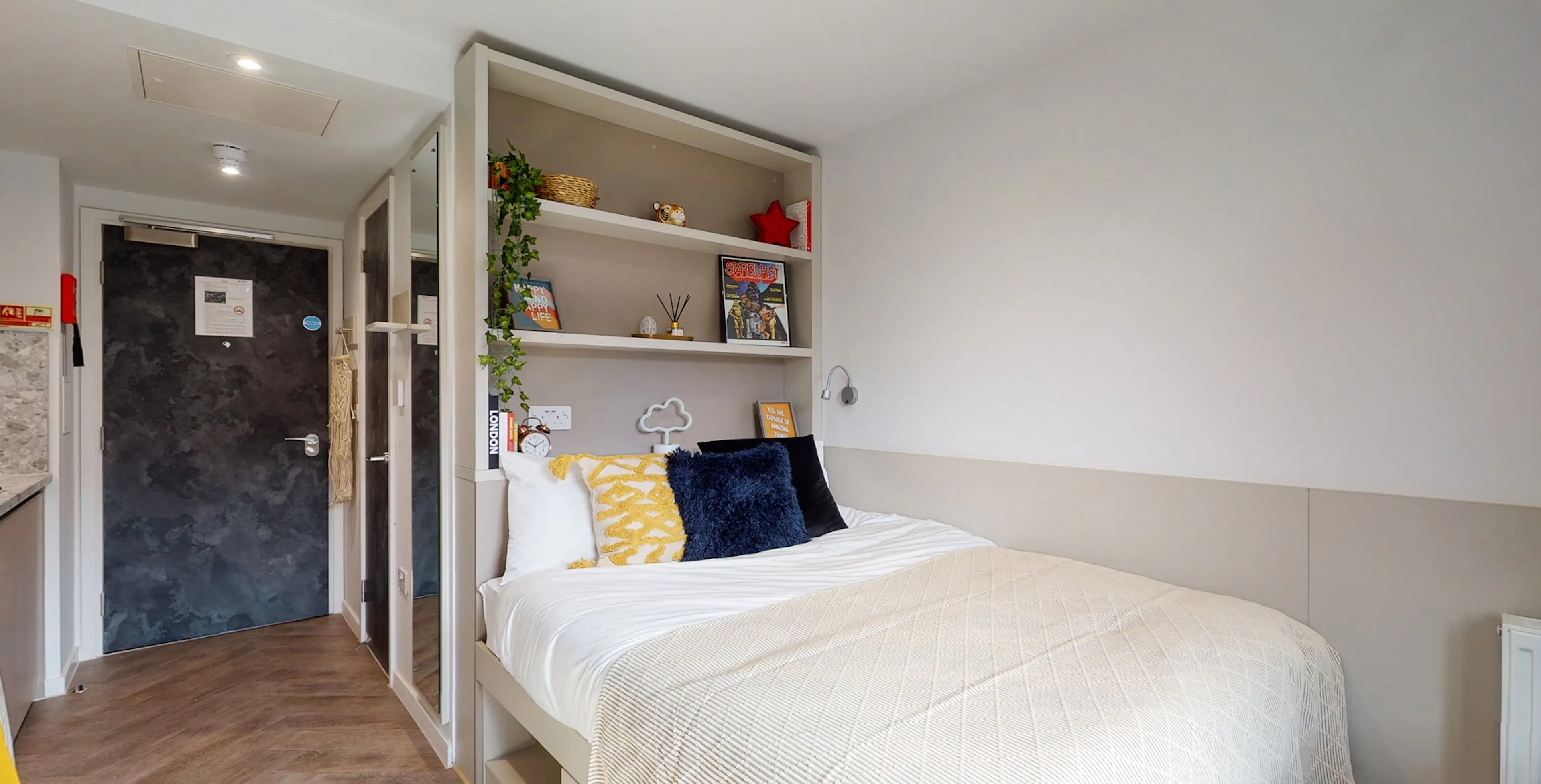 ROOM ROOM 4