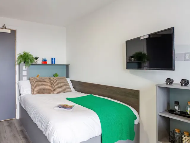 Gold Studio room image 1