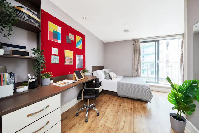 Gold Studio room image 1