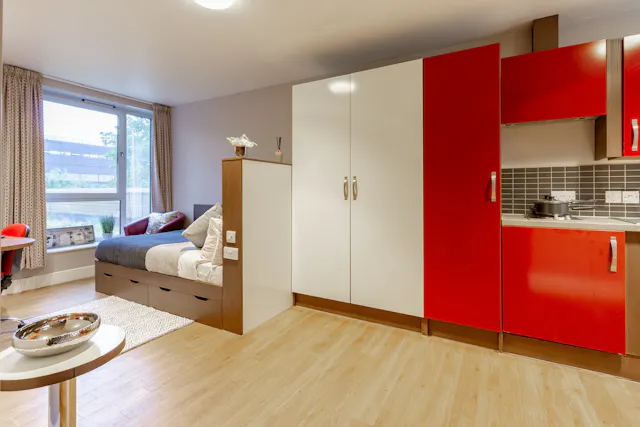 Gold Studio room image 2