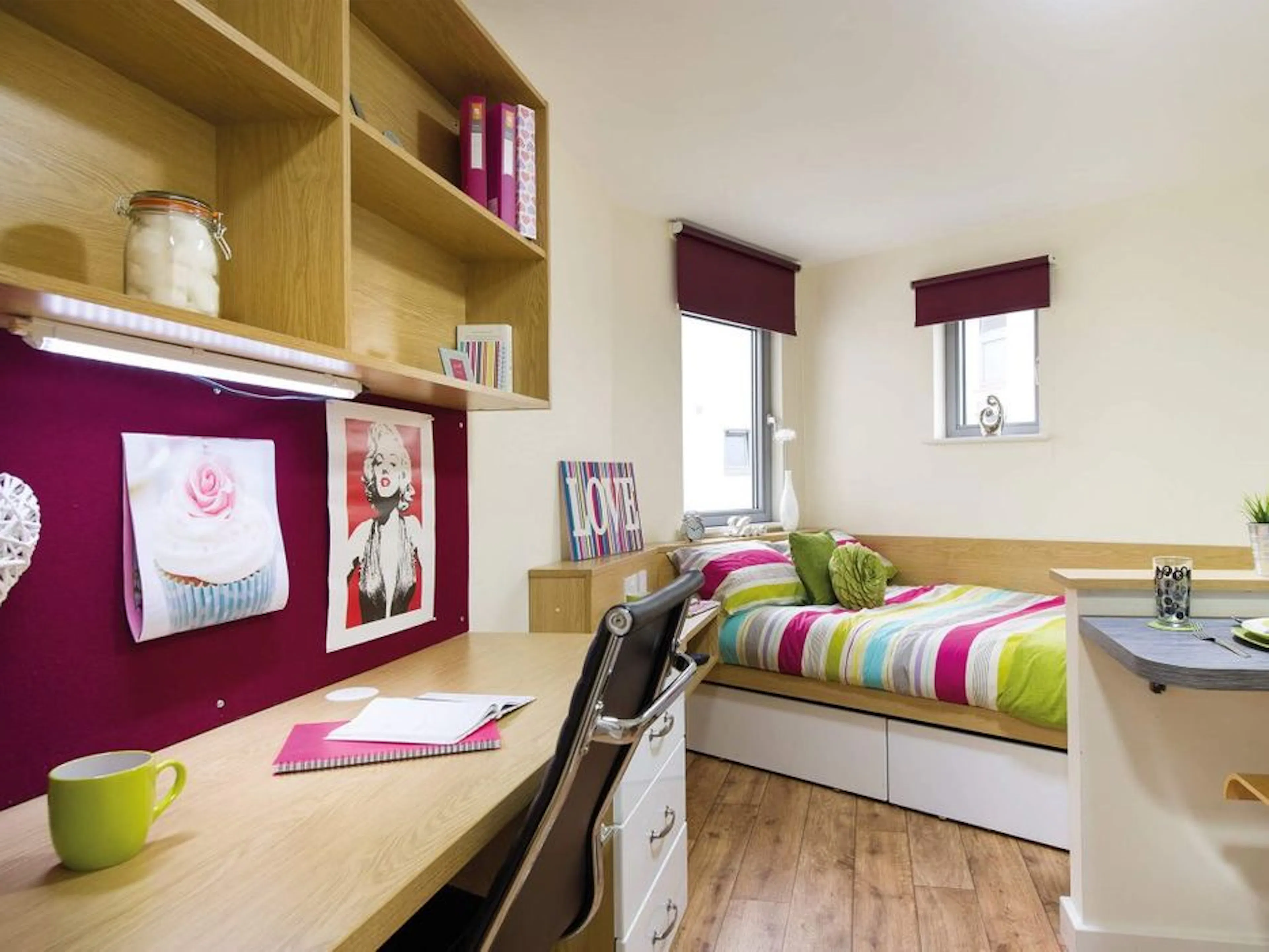 Gold Studio ROOM 1