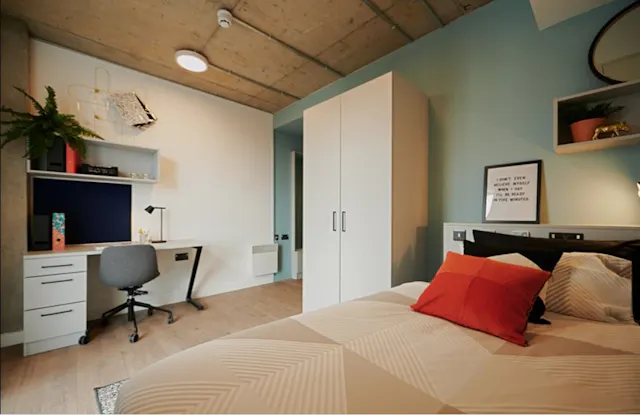 Gold En-Suite room image 1