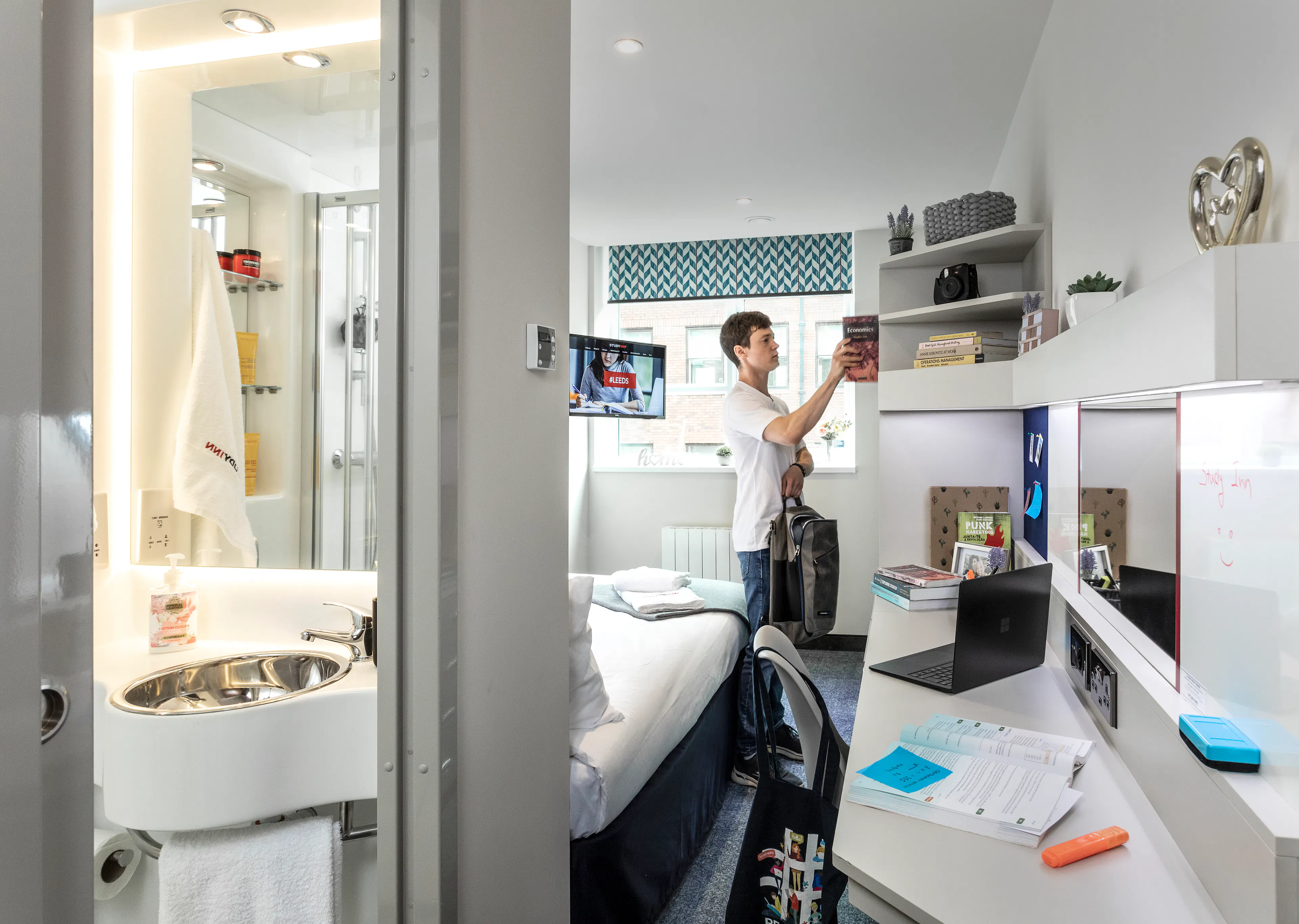Gold Plus Ensuite Serviced Apartment ROOM 4