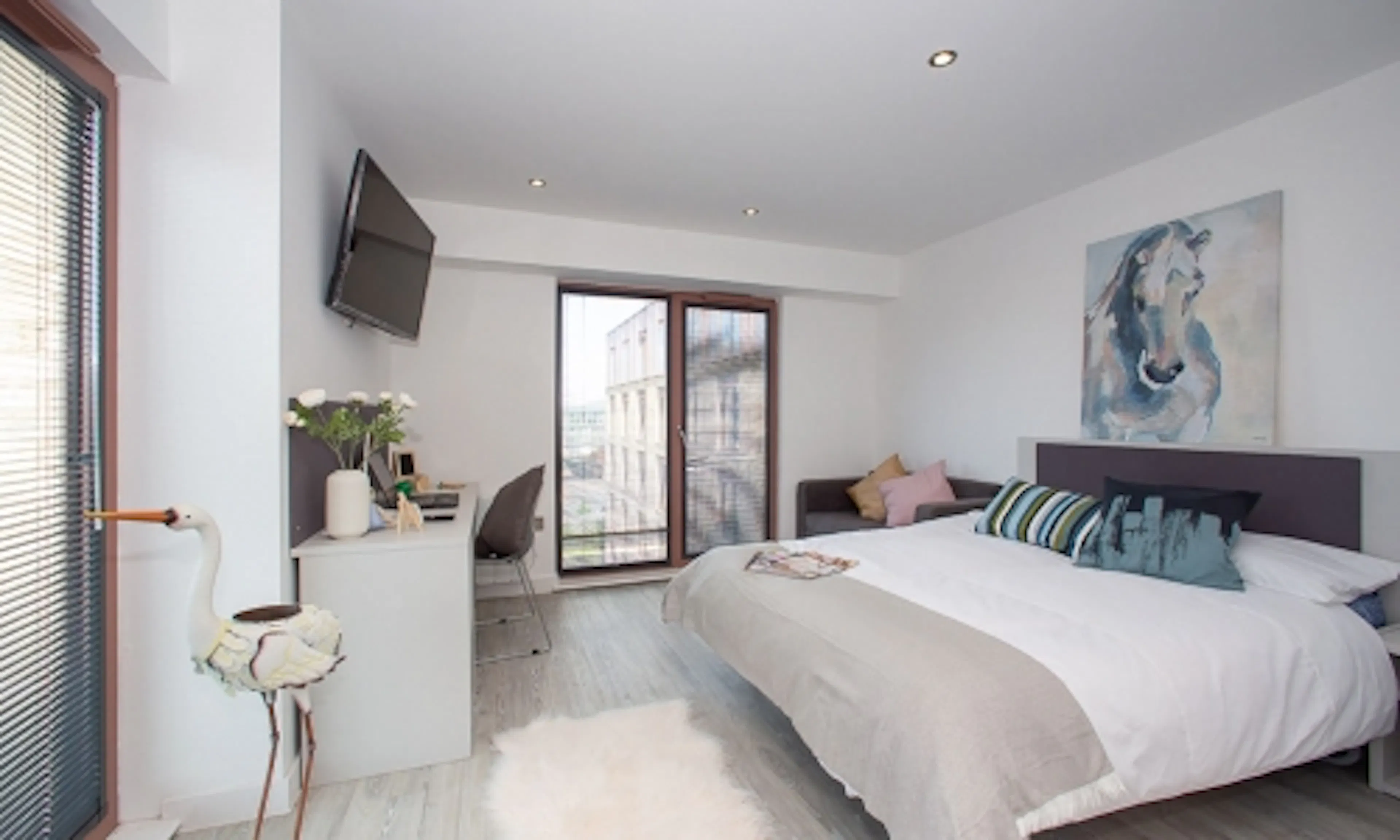 ROOM ROOM 3