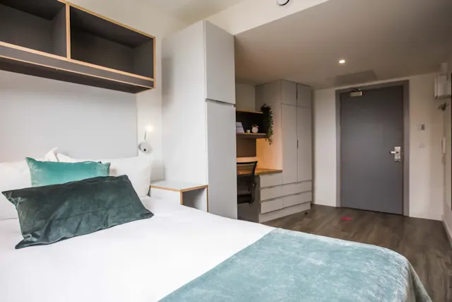 Gold Studio room image 1