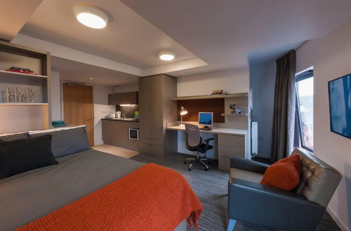 Gold Studio ROOM