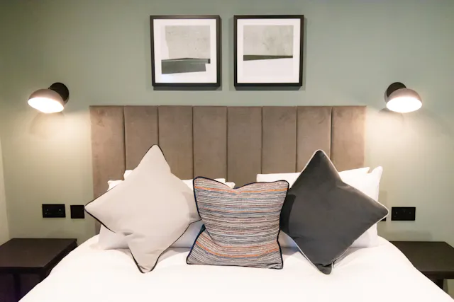 Grand Studio Apartment room image 1