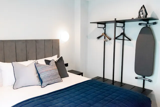 Grand Studio Apartment room image 5
