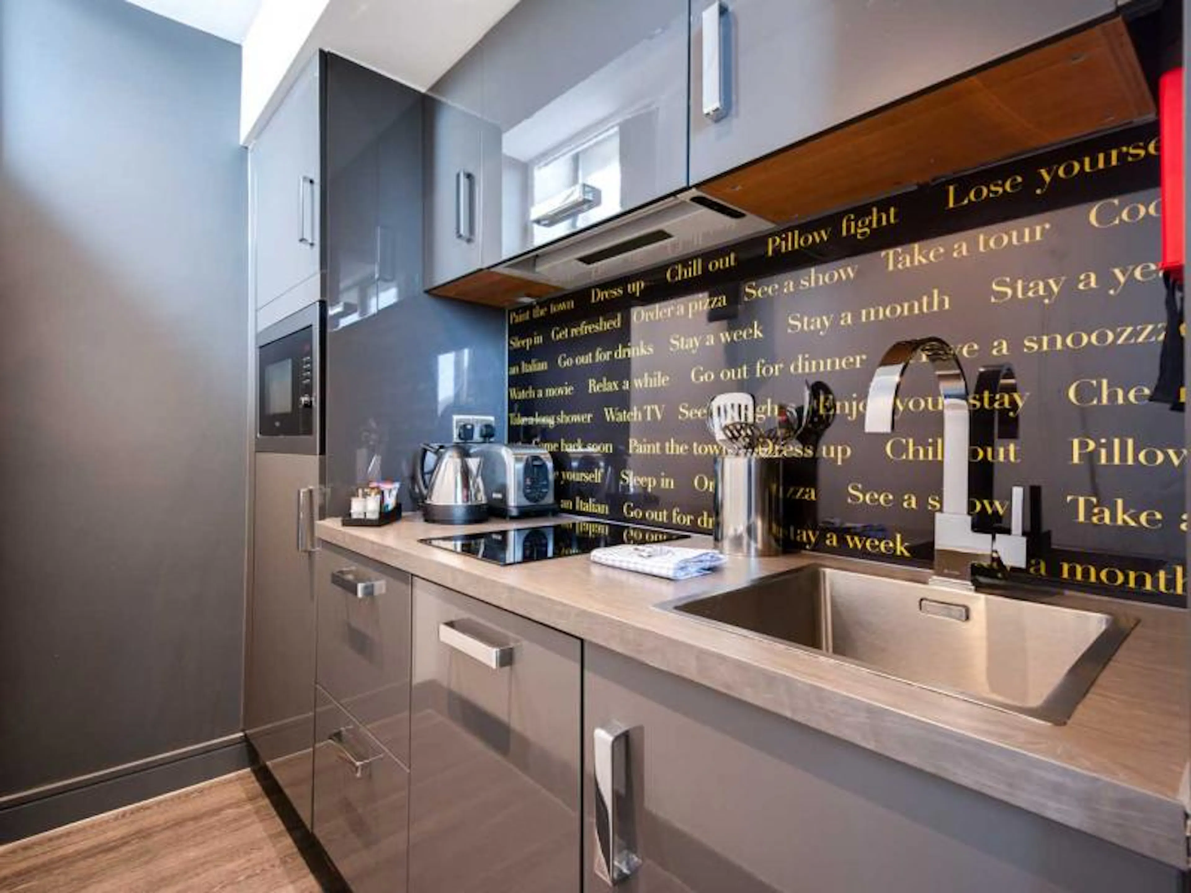 Grande Studio KITCHEN 4