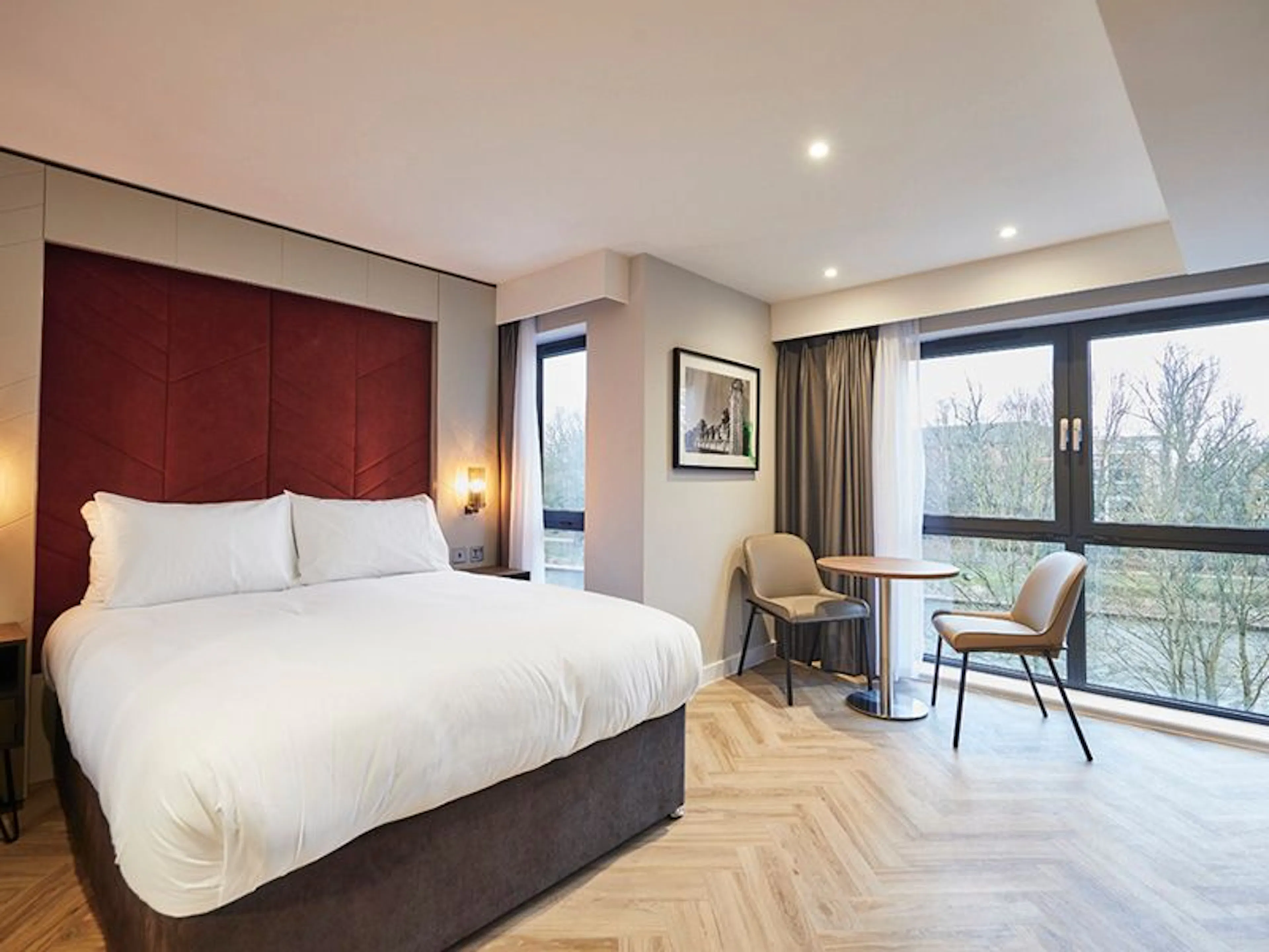 Grande Studio with River View ROOM 1