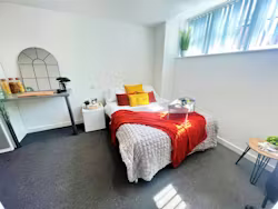 tudor-studios-leicester-Ground Floor Deluxe Studio