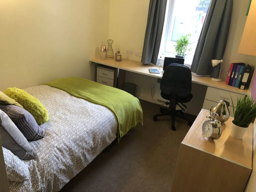 Ground Floor Premier En-Suite (UK Guarantor not required)