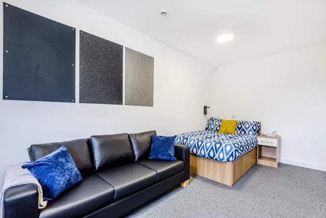 Ground Floor Studio room image 2