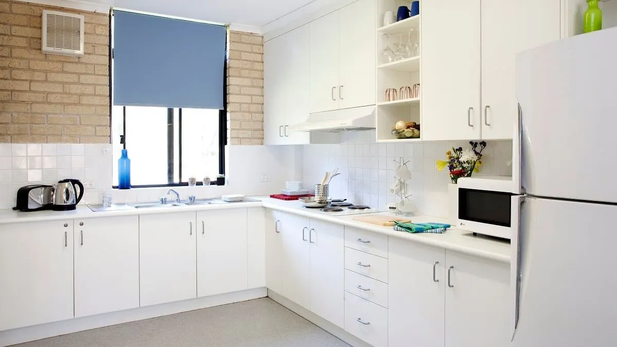 KITCHEN KITCHEN 4