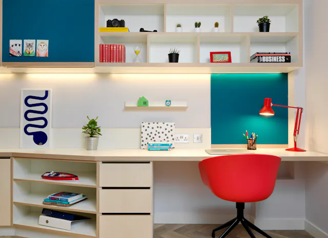 Hawking Studio room image 2