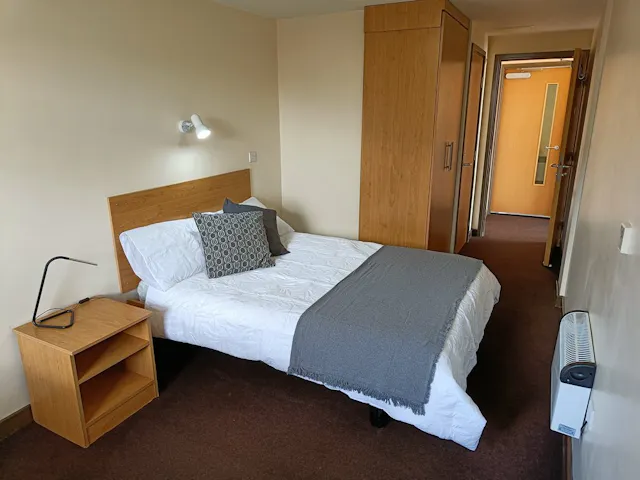 1 Bedroom Apartment room image 1