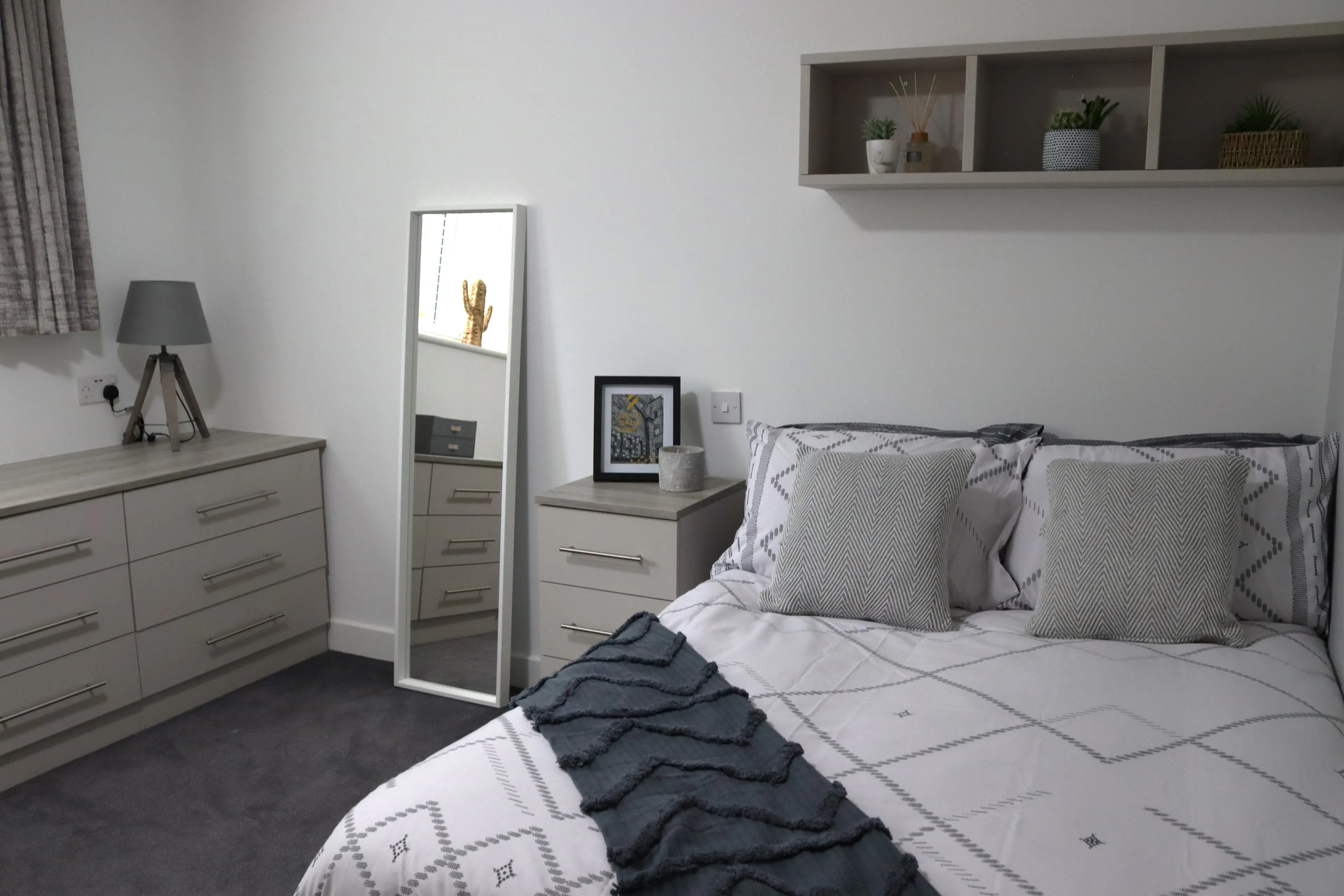 ROOM ROOM 2