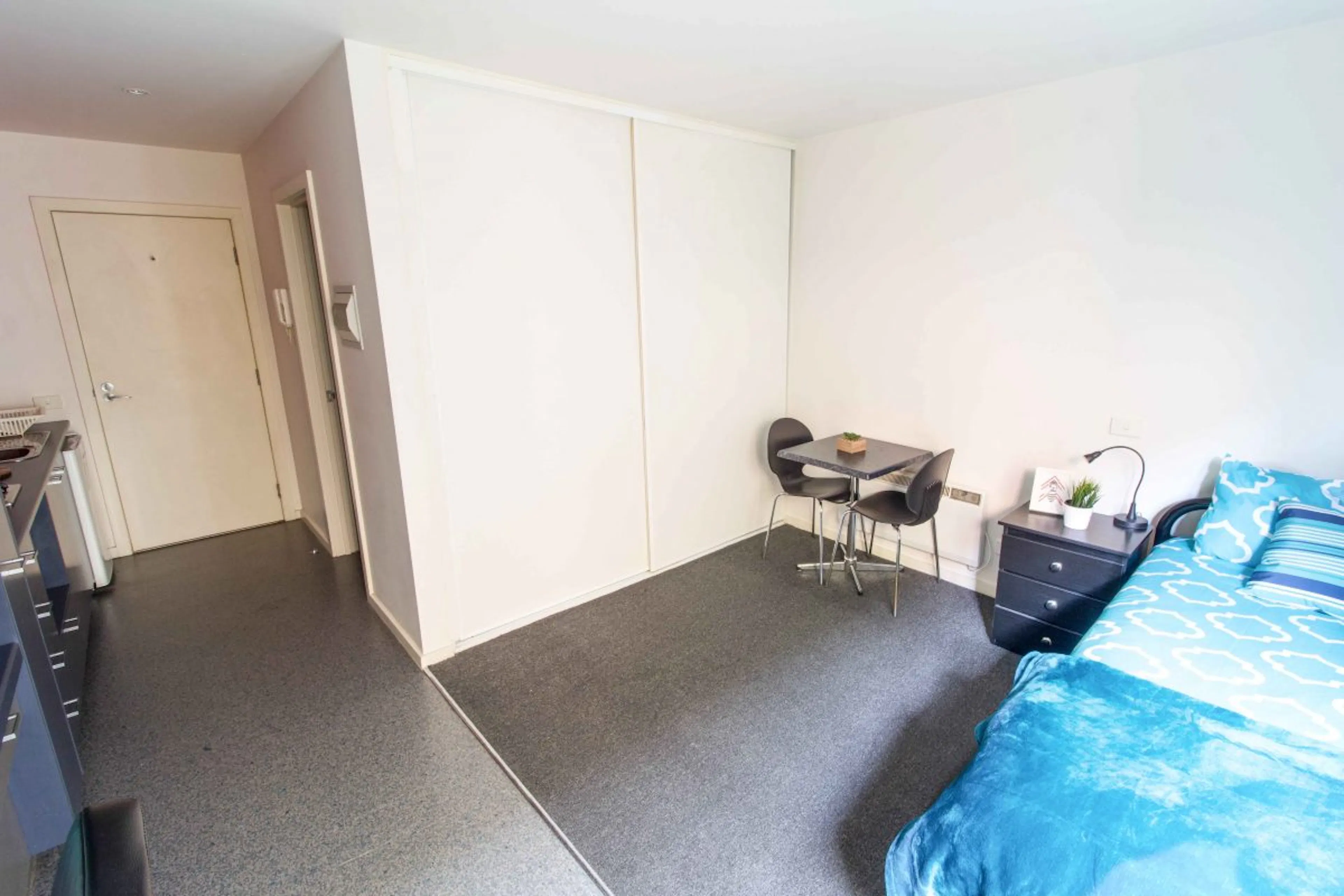 Medium Studio COMMON_AREA 1