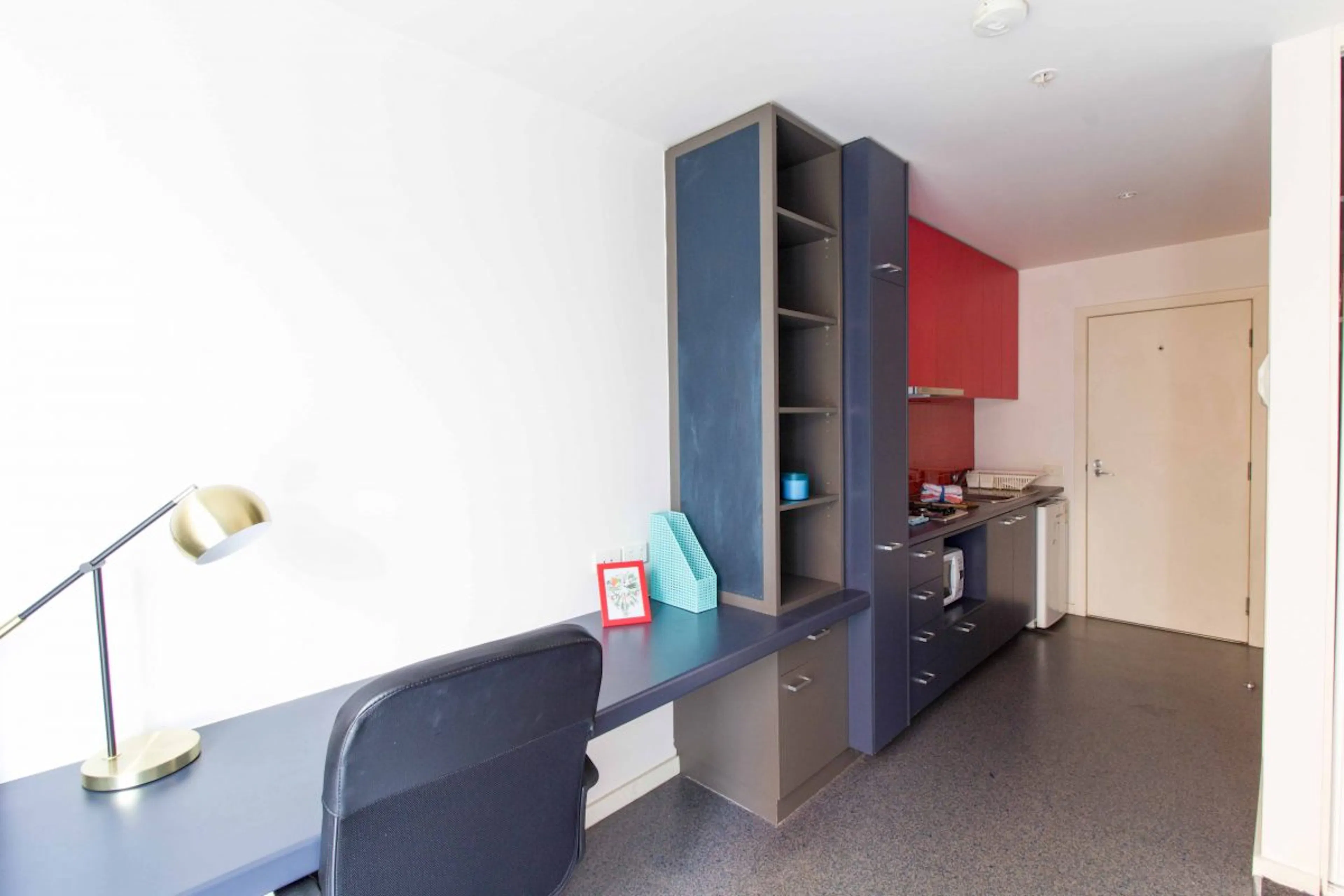 Medium Studio COMMON_AREA 3