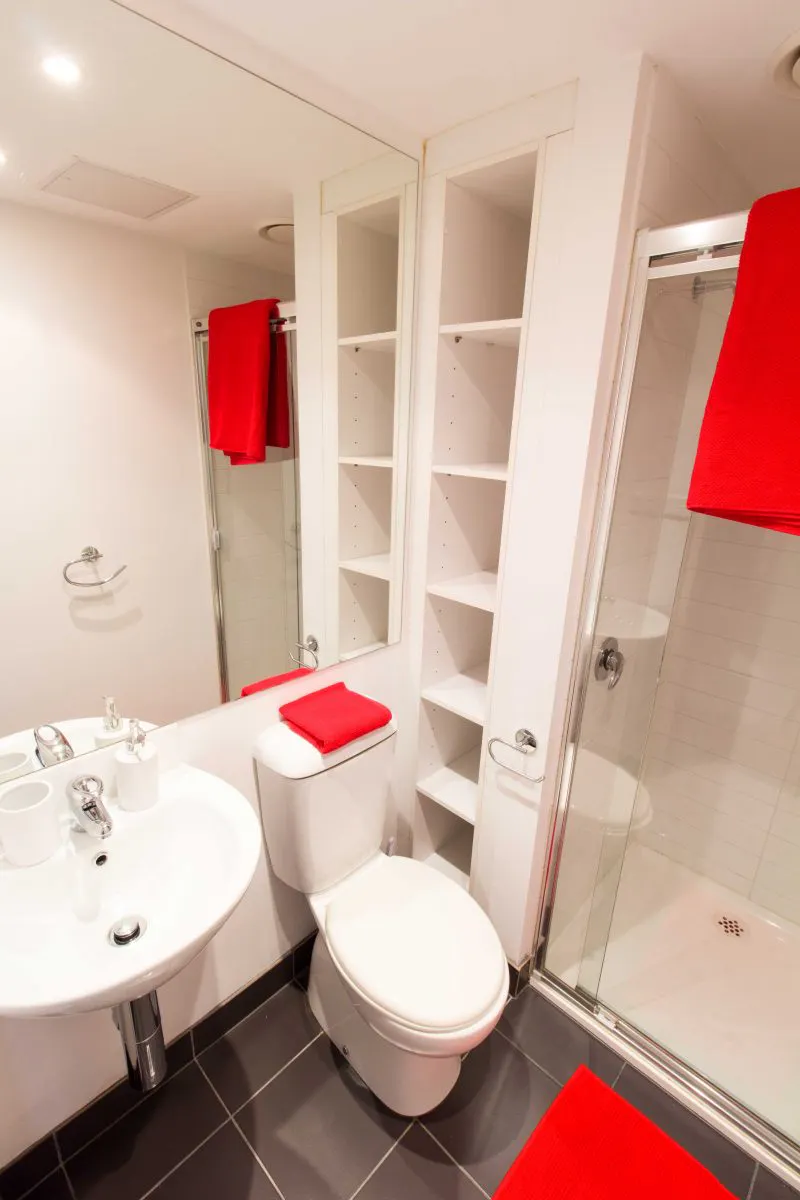 Standard Studio with Balcony BATHROOM 3