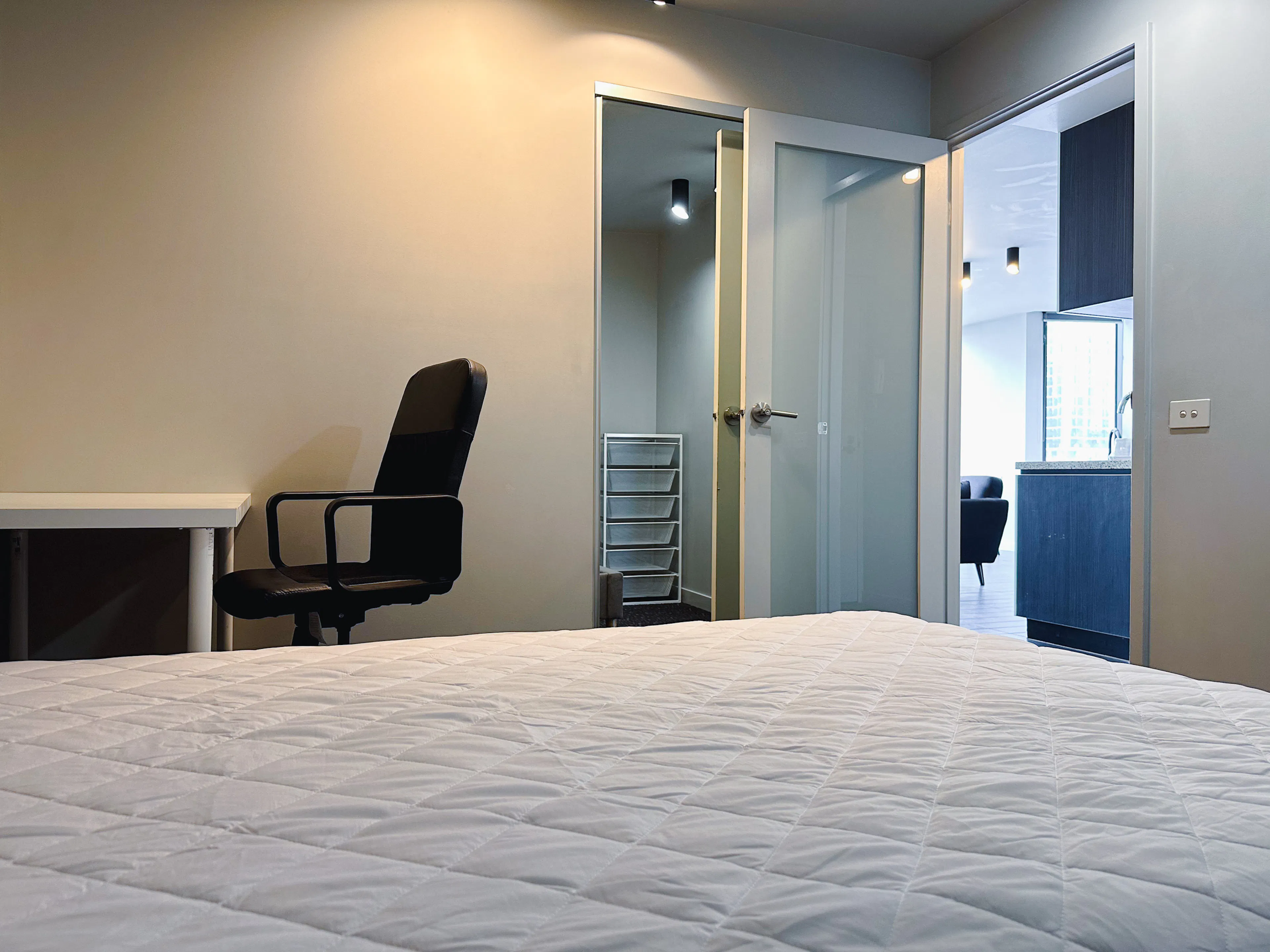 Master Room 1 (2Bed,1Bath) ROOM 1