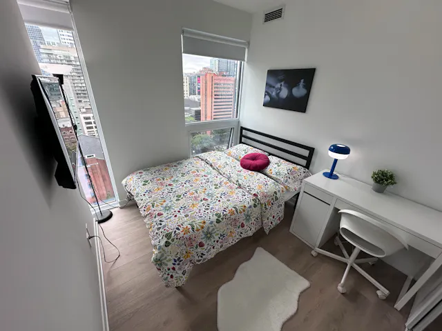 Silver Room room image 3