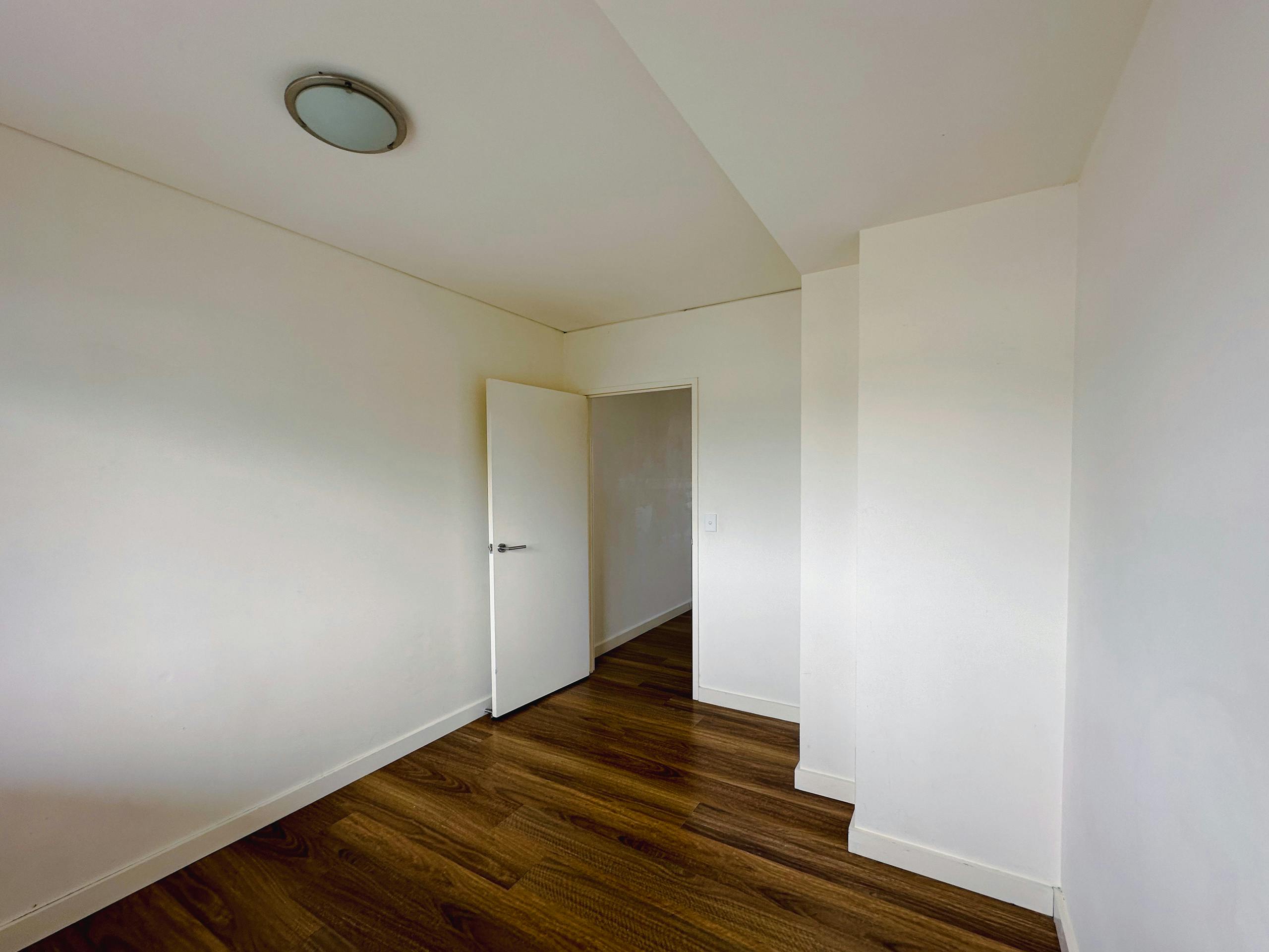 arncliffe-st-sydney-Second Room