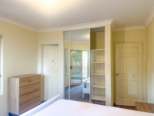Third Room room image 3