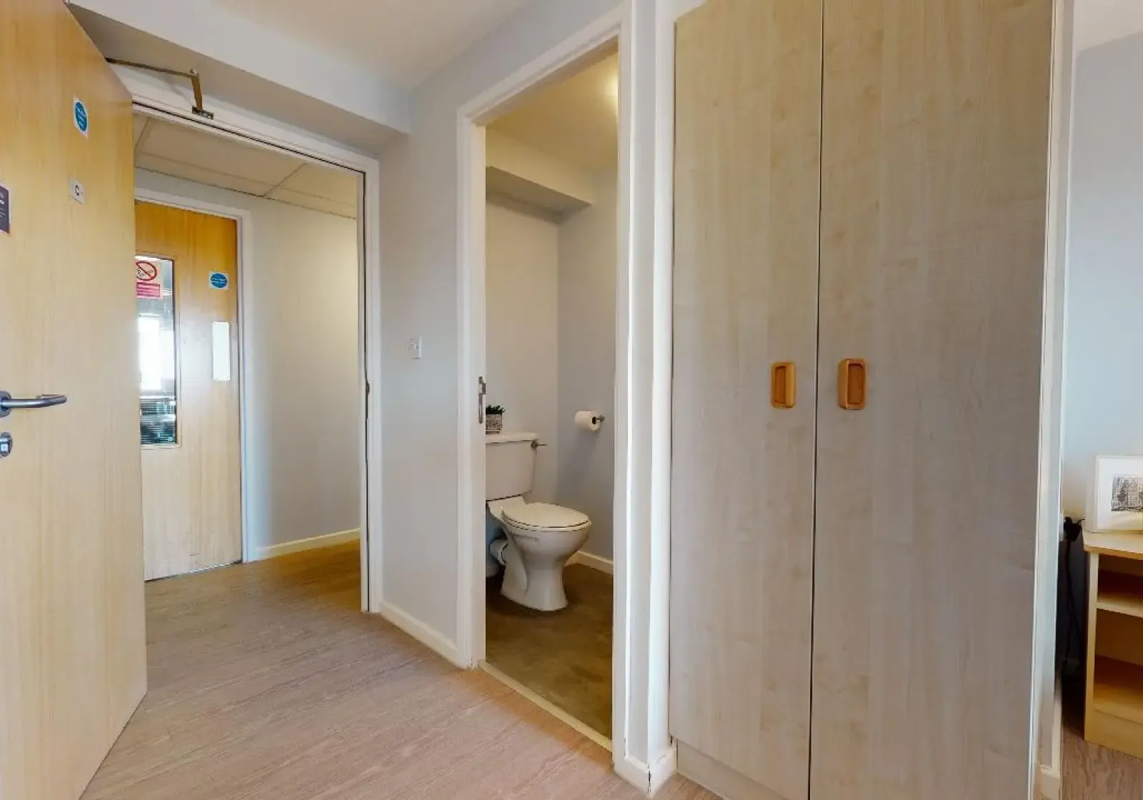 Bronze En Suite Plus