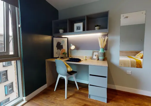 Accessible Bronze En Suite room image 2