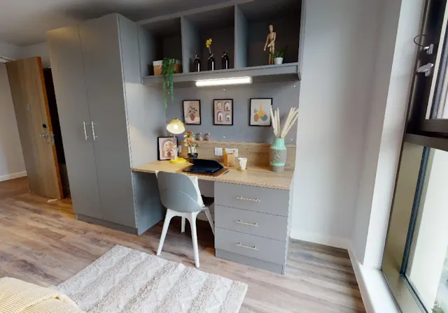 Platinum En Suite room image 2