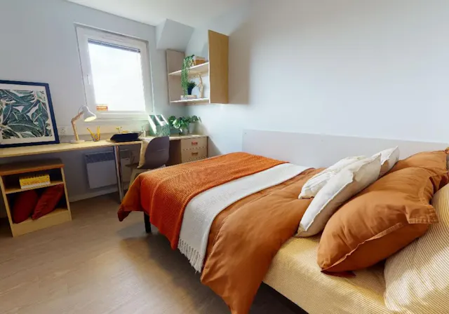 Silver En Suite room image 1