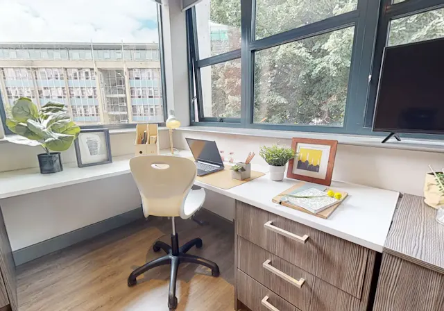 Diamond Studio room image 2