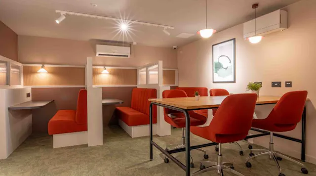 Silver En Suite Plus room image 1