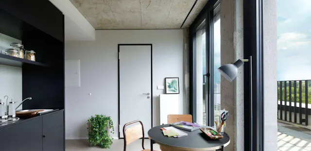 Penthouse with balcony room image 3