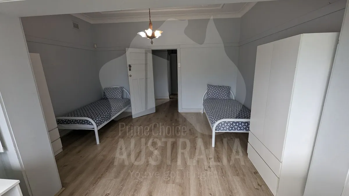 Shared Room ROOM