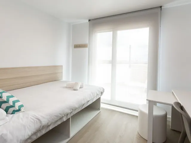 Individual with terrace room image 1