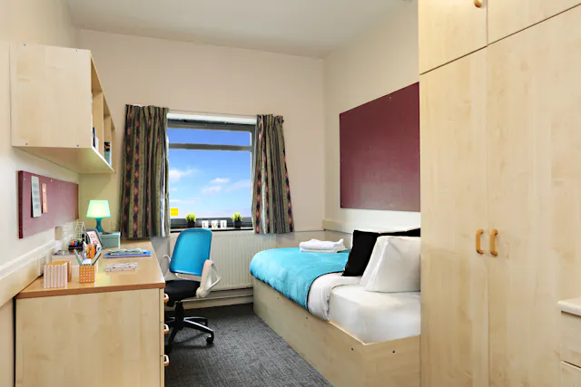 Standard Single Bedroom room image 2